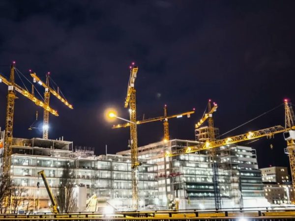 Освещение строительной площадки: как выбрать надежные и экономичные светодиоды